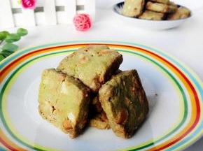 烤好后，取出晾凉