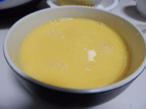 加入一倍的温水搅拌均匀