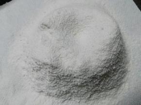 全麦粉、杏仁粉混合过筛待用