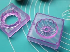 准备和果子模具。