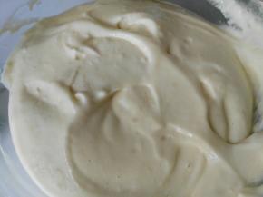 兜底搅拌，大概20到30下就达到无粉状态了。