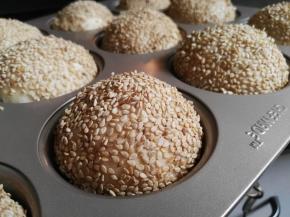 180度预热烤箱，10分钟