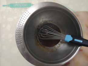 加入可可粉搅匀后离火。