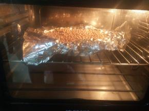 送入预热好的烤箱，180度烤10分钟。