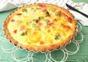 烤好出炉脱膜。