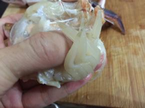 3. 掰开把里面不要的部分都去掉