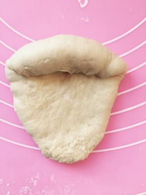 如果你不选择船型纸膜，不用考虑模具长度问题，那么，你可以从上往下卷，边卷边收紧两头