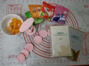 准备好所需材料。