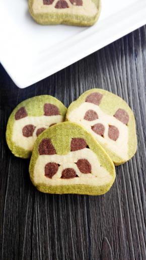 烤好后，取出晾凉，密封保存