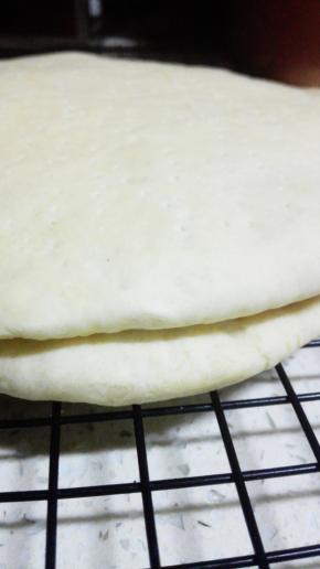 放入预热好的烤箱内，190度，上下火，中层，15分钟，定型