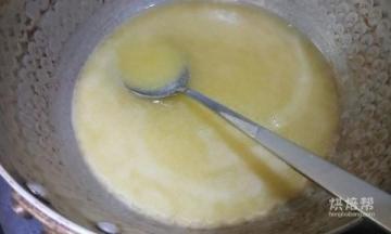 混合均匀的黄油液体