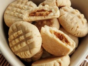 烤好后，取出晾凉，密封保存