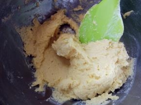 大致拌匀到没有干粉的状态