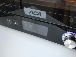 预热烤箱，选择上火190度，下火180度