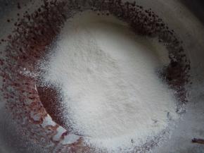 搅拌均匀在加入低粉