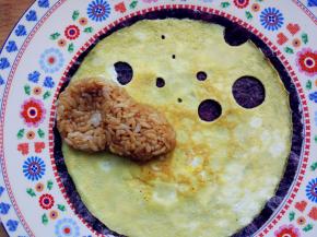 在盘中选择恰当位置摆好