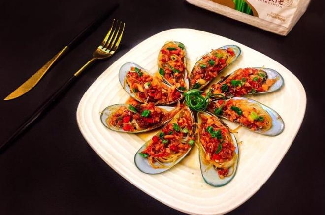 蒜蓉粉丝蒸青口