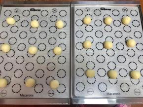 醒面15分钟，预热烤箱170度