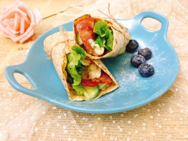 快手早餐～培根卷饼