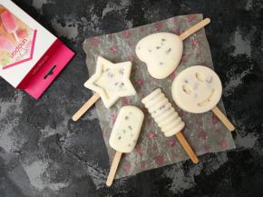 取出冷冻好的慕斯脱模即可。