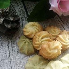 曲奇上色均匀 边缘金黄色就可以  边缘金黄就可以出炉