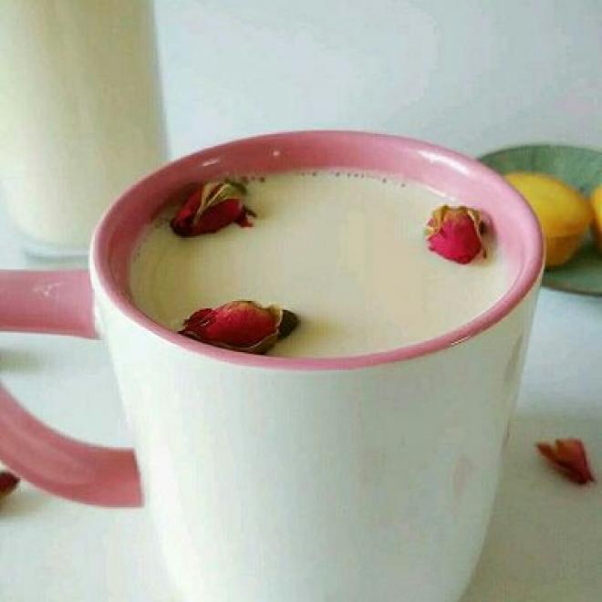 玫瑰花奶茶