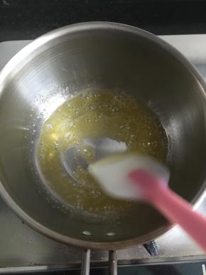 9.黄油隔热融化；