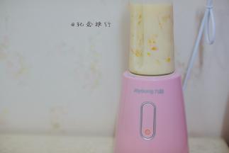 盖上料理机盖子安在机器上