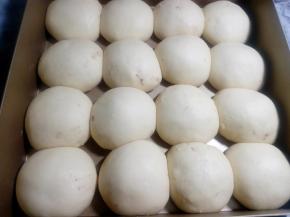 面团发至约2至2.5倍大就可以了。