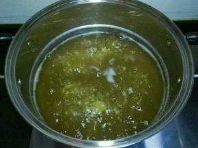 大火煮开，转中火煮20分钟，关火焖15分钟