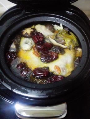 时间到后，将葱捞出丢弃，即可食用