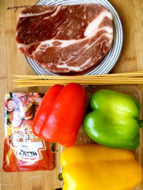 1，准备好所需要的食材。