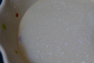 和芒果糊一样隔水加热融化备用