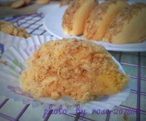 看看这个形状是不是像个小贝壳？小贝蛋糕由此而来哦，哈哈哈。。。。。。