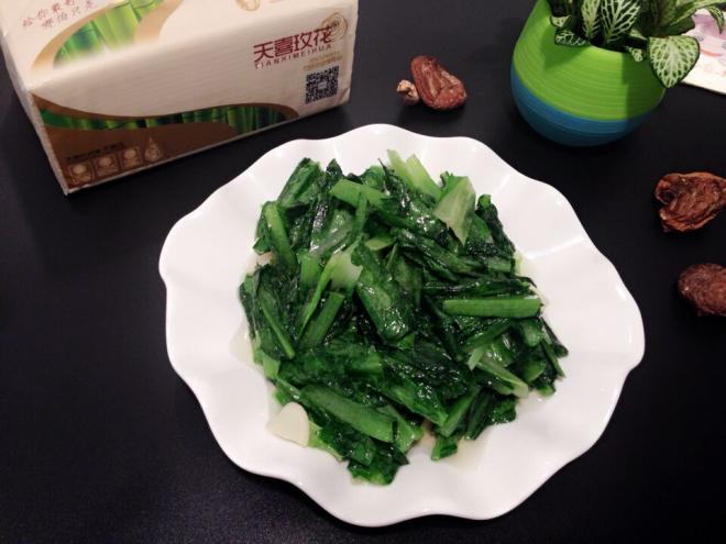 蒜炒油麦菜