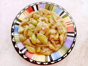 装入漂亮的盘子里。更增加食欲哦！