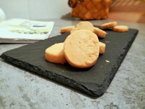酥掉渣的花生奶油小饼。