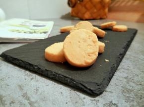 酥掉渣的花生奶油小饼。