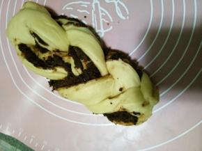 编成三股的麻花辫