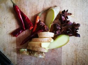 生姜，干辣椒 八角