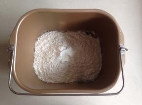 加入奶粉和面粉