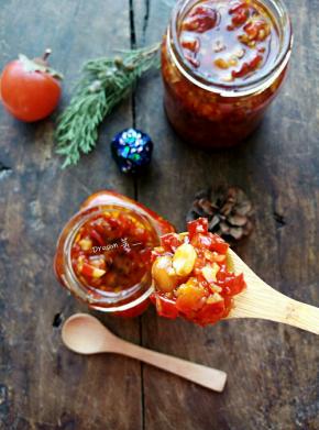 放了多多的花生。