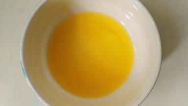 黄油隔水融化备用