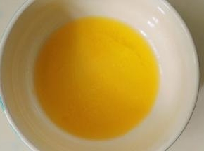 黄油隔水融化备用