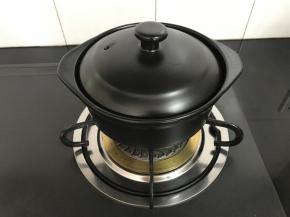 水干后关后焖15分钟即可。