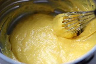 4. 拌好后的蛋黄糊