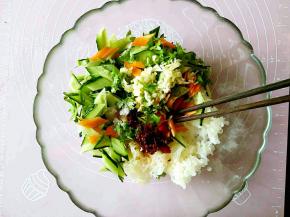 加入所有的配料。