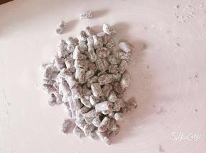 放点木薯粉防粘