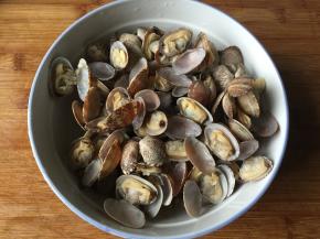 3.焯好捞出沥干水分；