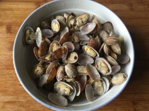 3.焯好捞出沥干水分；